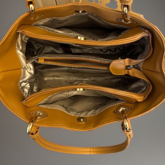 👜 MC Elegance Leather Shoulder Bag | Spacious & Stylish Work Tote - Picture 10 of 15